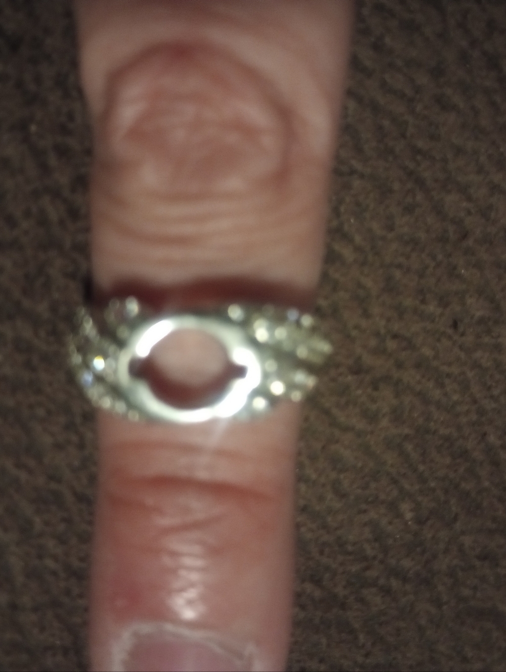 I Have No Idea  It's Just Strange've I've Never Seen The Ring Like This
